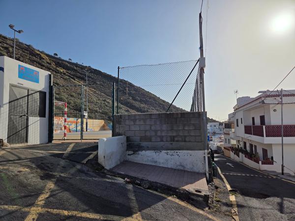 Espacio de encuentro para la comunidad del pueblo Cancha deportiva local en Bocacangrejo