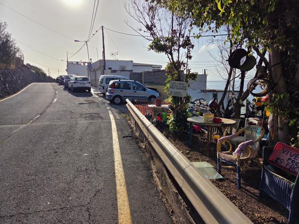 Rincones que invitan a la contemplación Rincón decorado con muebles reciclados y plantas